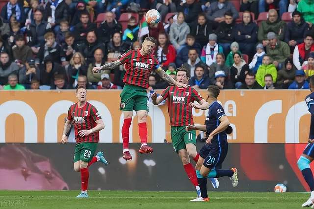 土媒：费内巴切在同时谈4-5名中卫